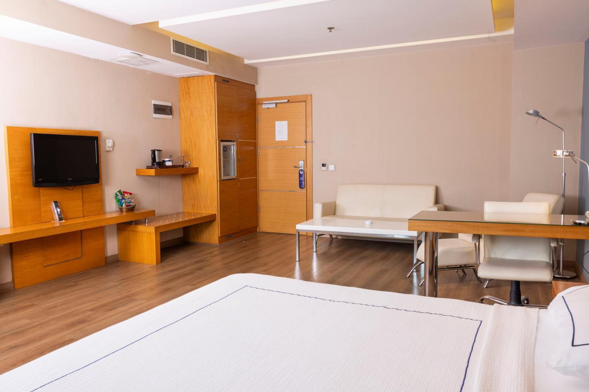Anemon Kent Cigli Otel Σμύρνη Εξωτερικό φωτογραφία